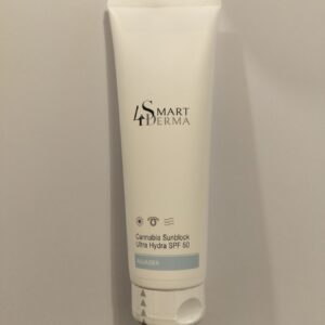 Ультраувлажняющий защитный крем SPF 50 с маслом каннабиса Smart4Derma Aquagen Cannabia Sunblock