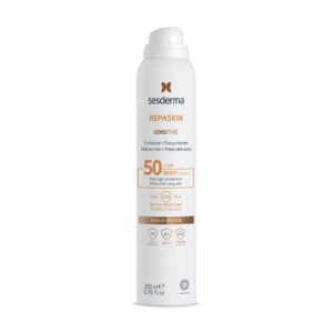 Солнцезащитный спрей для тела для чувствительной кожи Sesderma Repaskin Fotoprotector Sensitive Spray SPF50